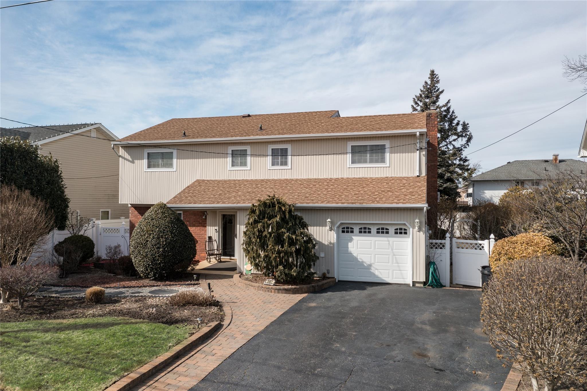 2491 Malibu Road, Bellmore, New York image 8