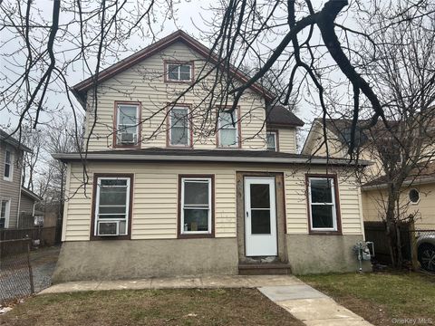 Multifamily For Sale - 73 Raynor Street<br/> Freeport, NY 11520