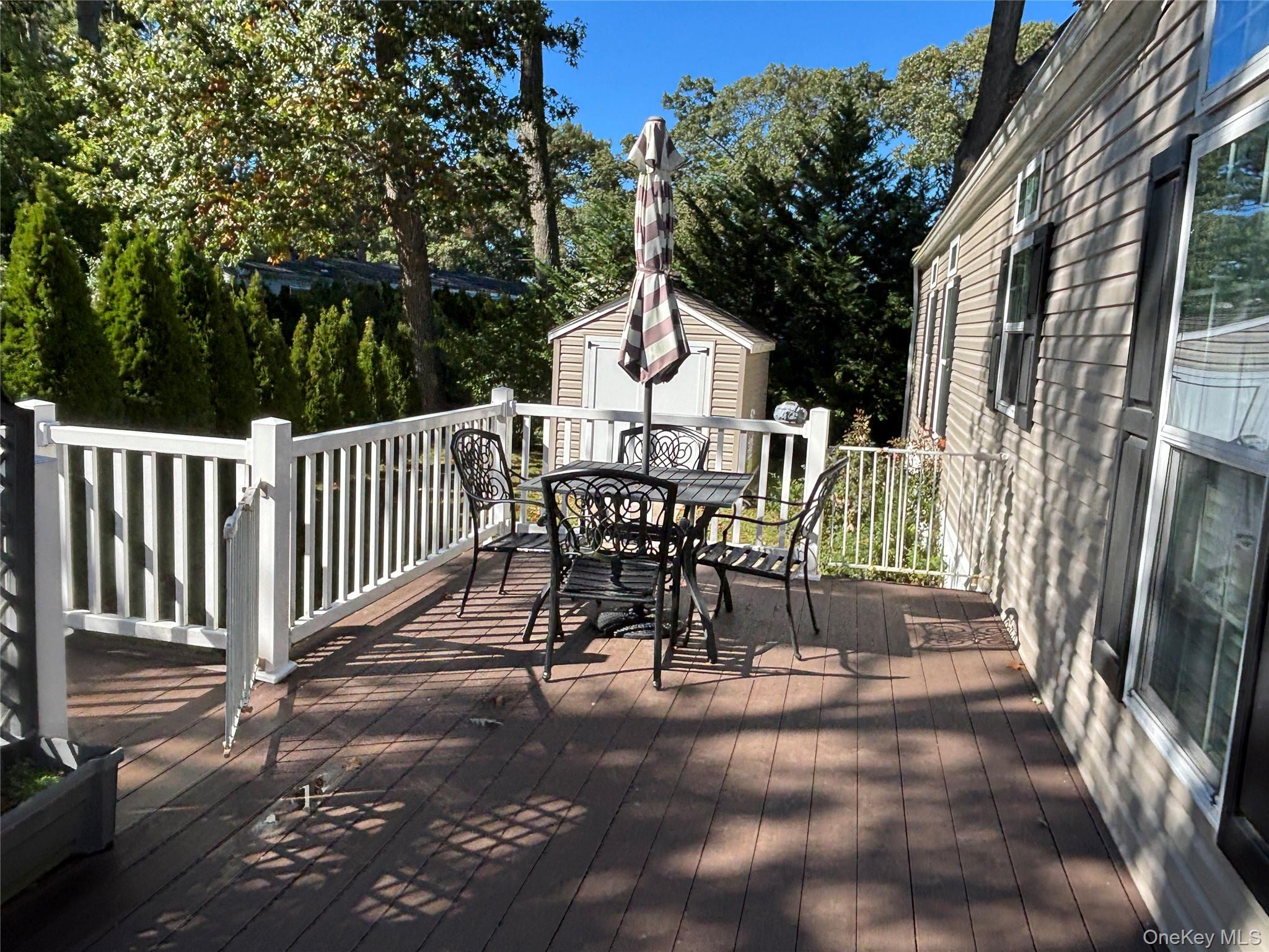 1661 Old Country Road 72