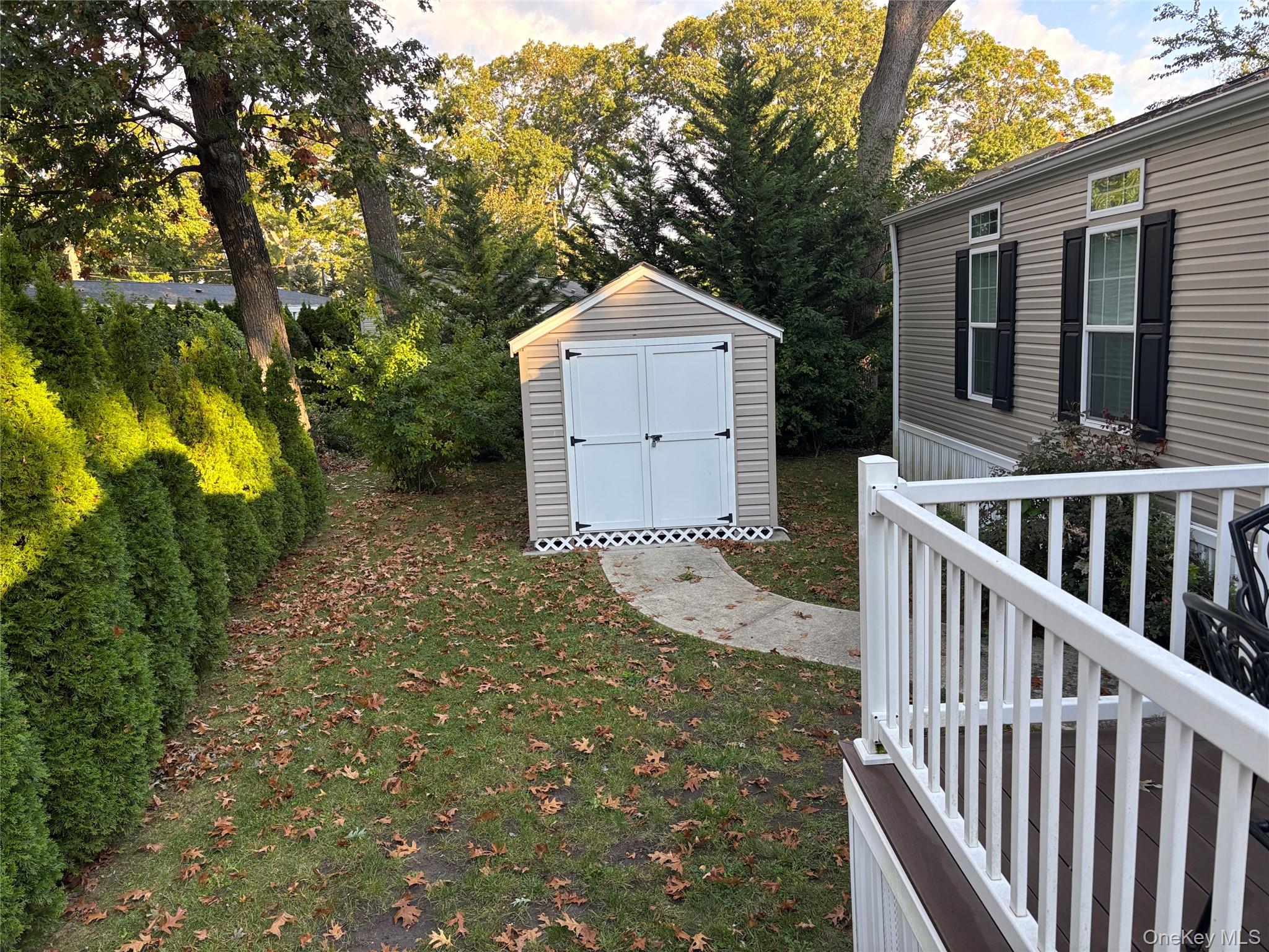 1661 Old Country Road 72