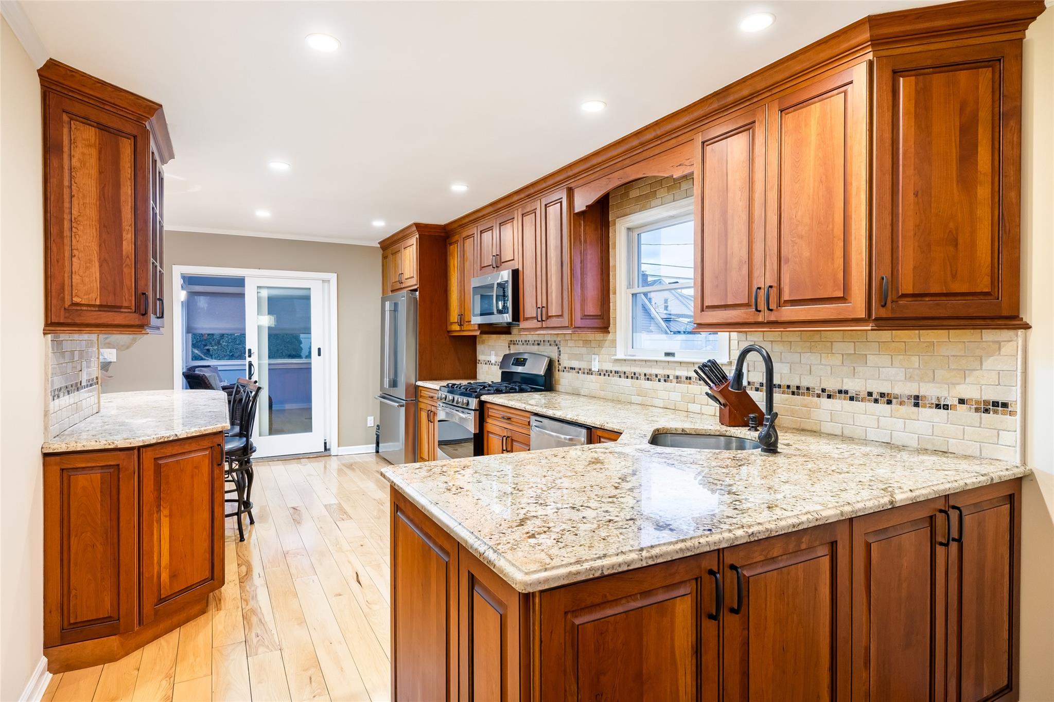 61 Parma Road, Island Park, New York image 11