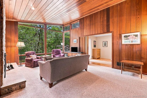 Tiny photo for 21 Seely Place, Scarsdale, NY 10583 (MLS # 1050370)