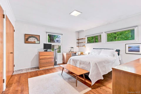Tiny photo for 21 Seely Place, Scarsdale, NY 10583 (MLS # 1050370)