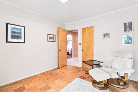 Tiny photo for 21 Seely Place, Scarsdale, NY 10583 (MLS # 1050370)