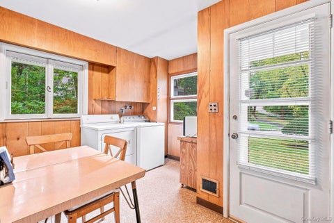 Tiny photo for 21 Seely Place, Scarsdale, NY 10583 (MLS # 1050370)