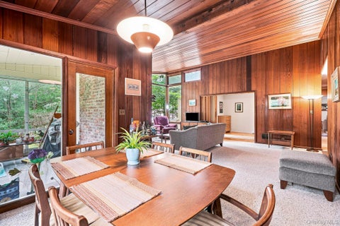 Tiny photo for 21 Seely Place, Scarsdale, NY 10583 (MLS # 1050370)