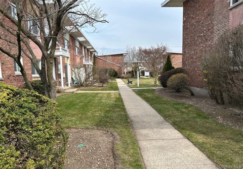 273 Newbridge Road D2 Levittown NY 11756