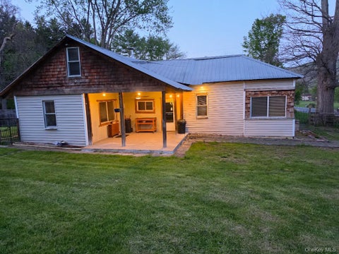 Homes For Sale - 1 Jackson Drive<br/> Ulster County, Ellenville, NY 12428