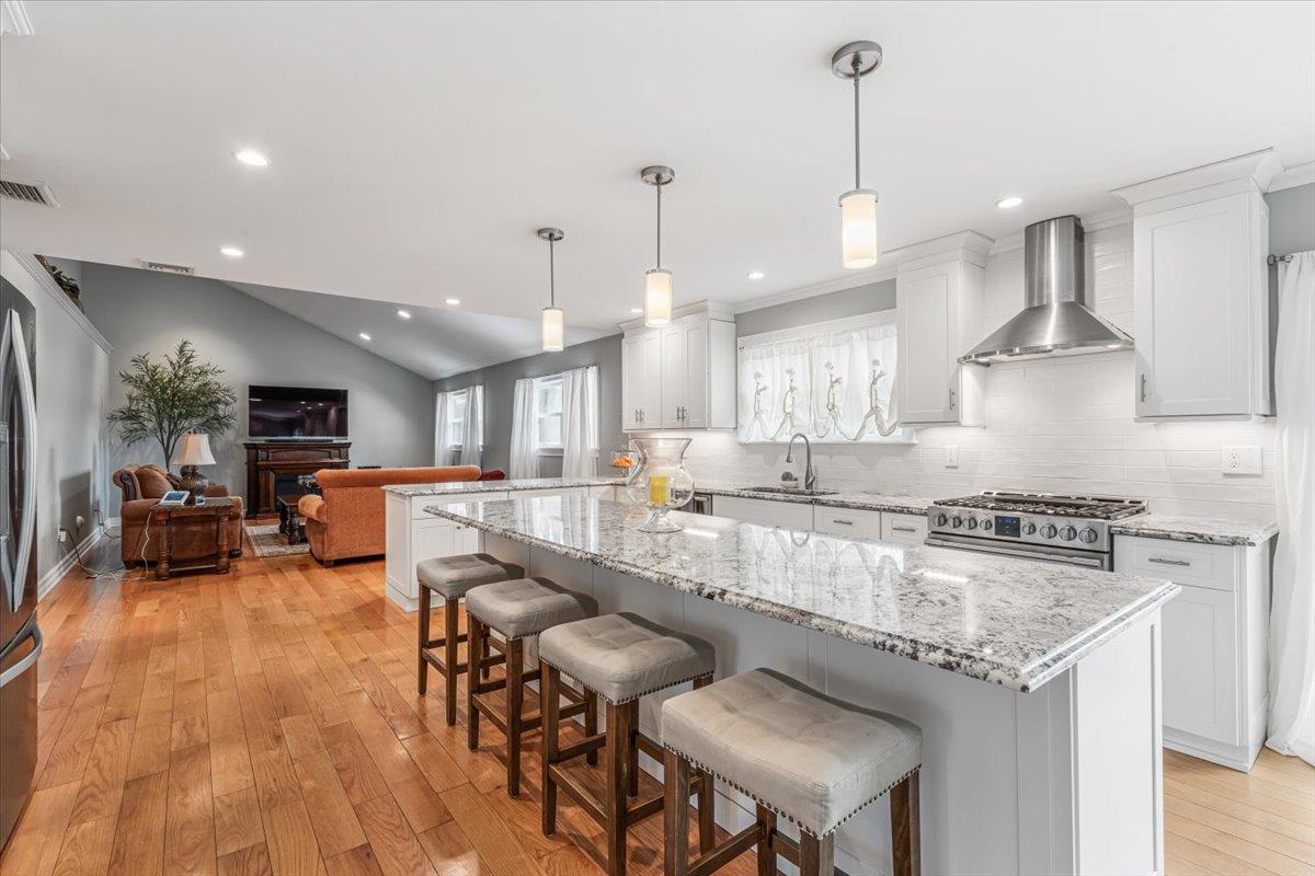 949 Union Street, Bohemia, New York image 7