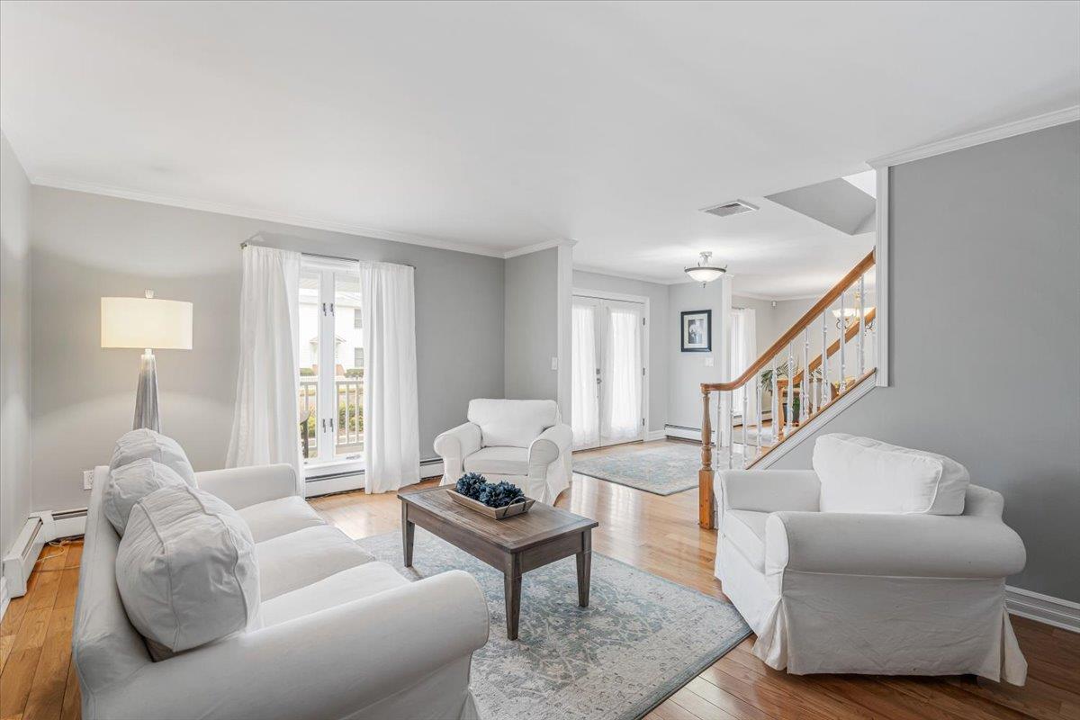 949 Union Street, Bohemia, New York image 5