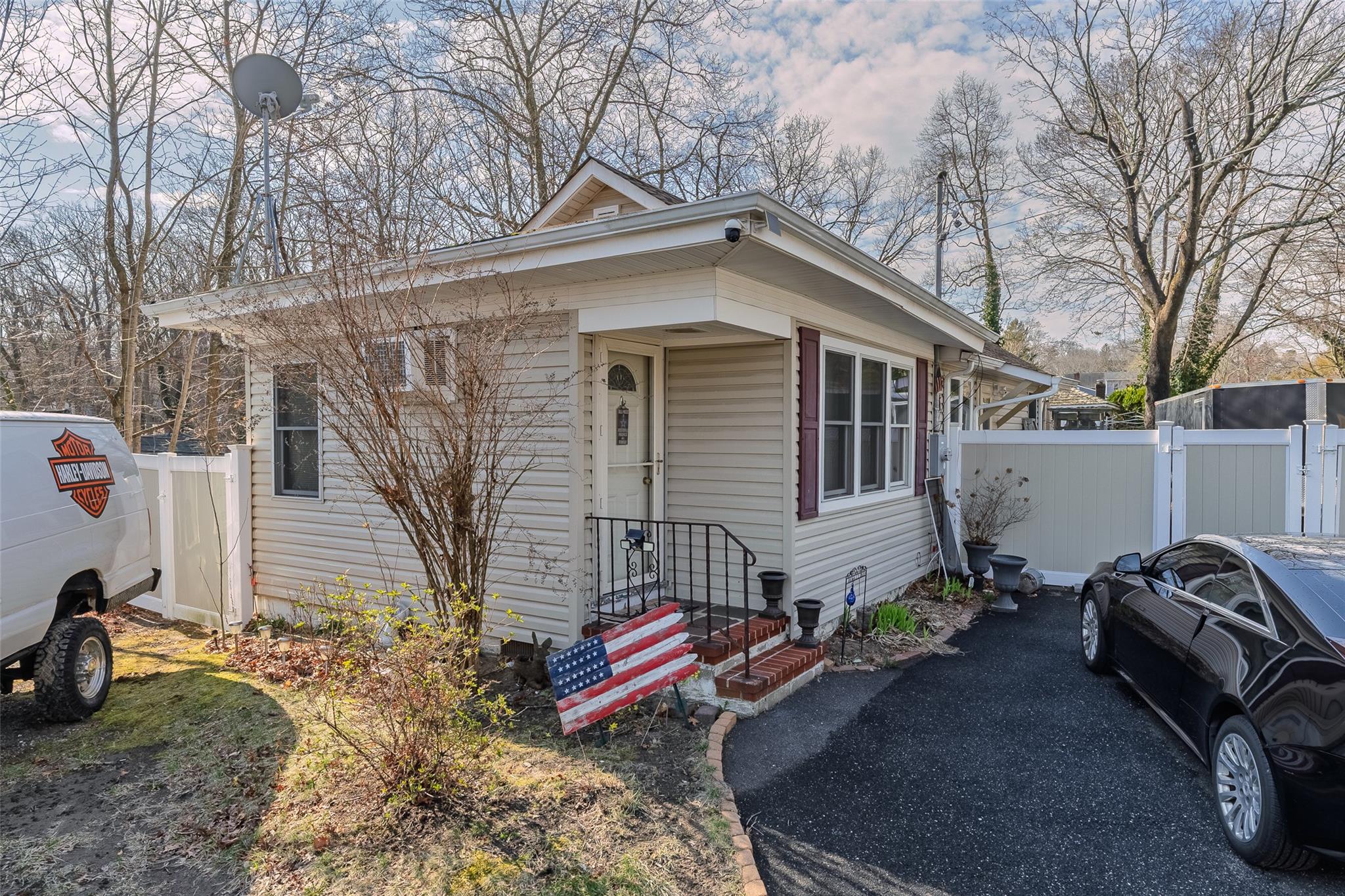 8 Olive Road, Rocky Point, New York image 2