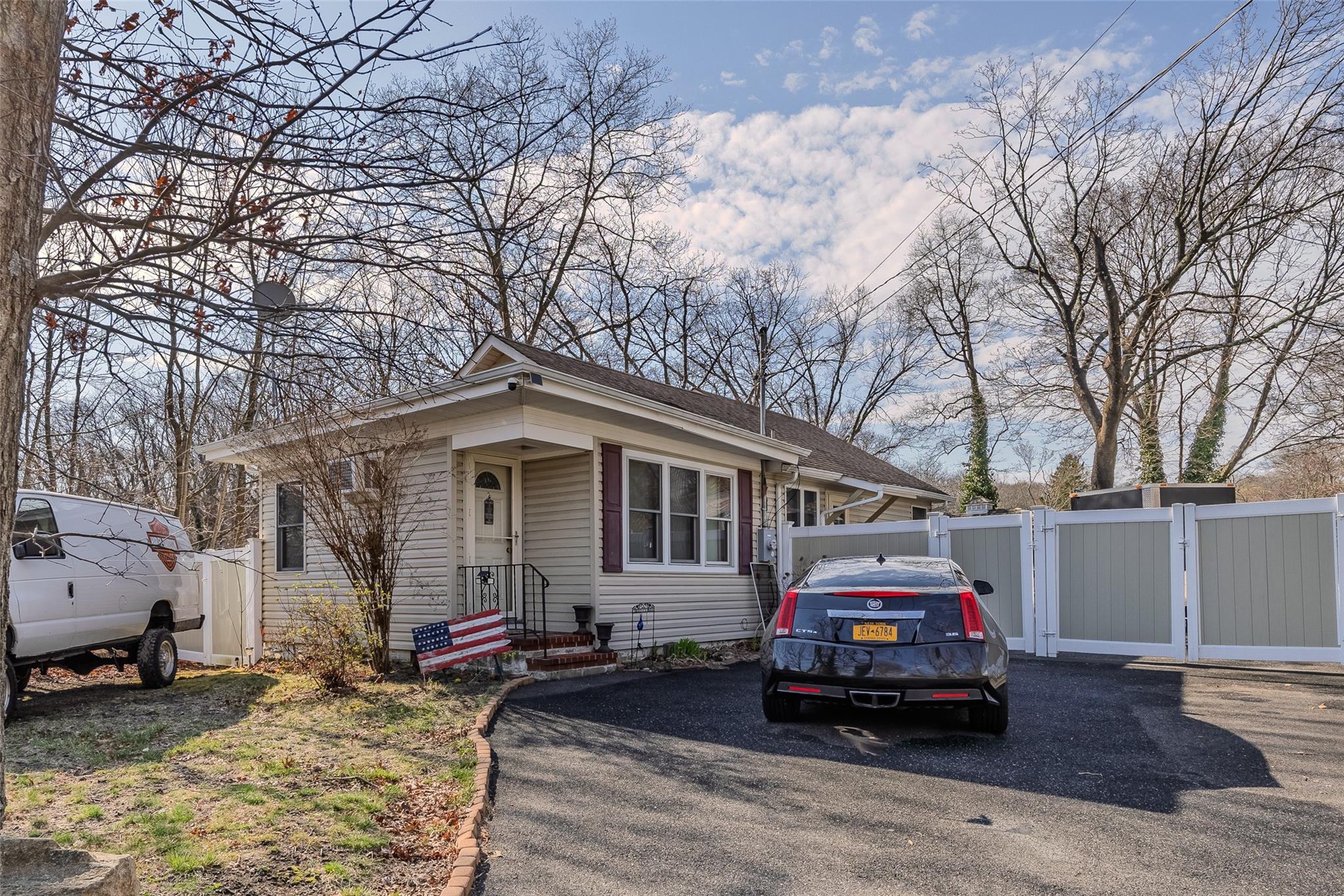 8 Olive Road, Rocky Point, New York image 1