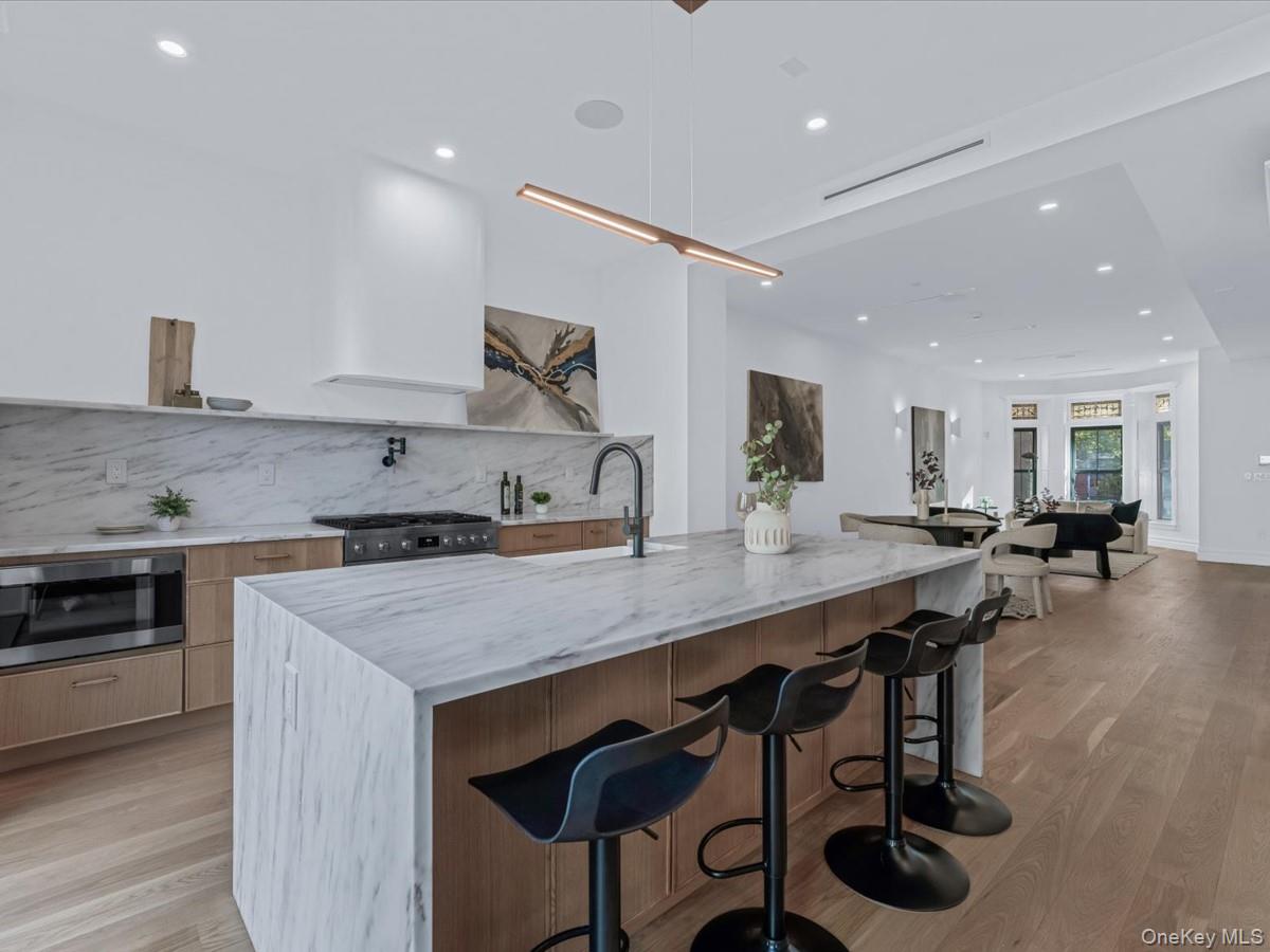 753 Hancock Street Street HSE