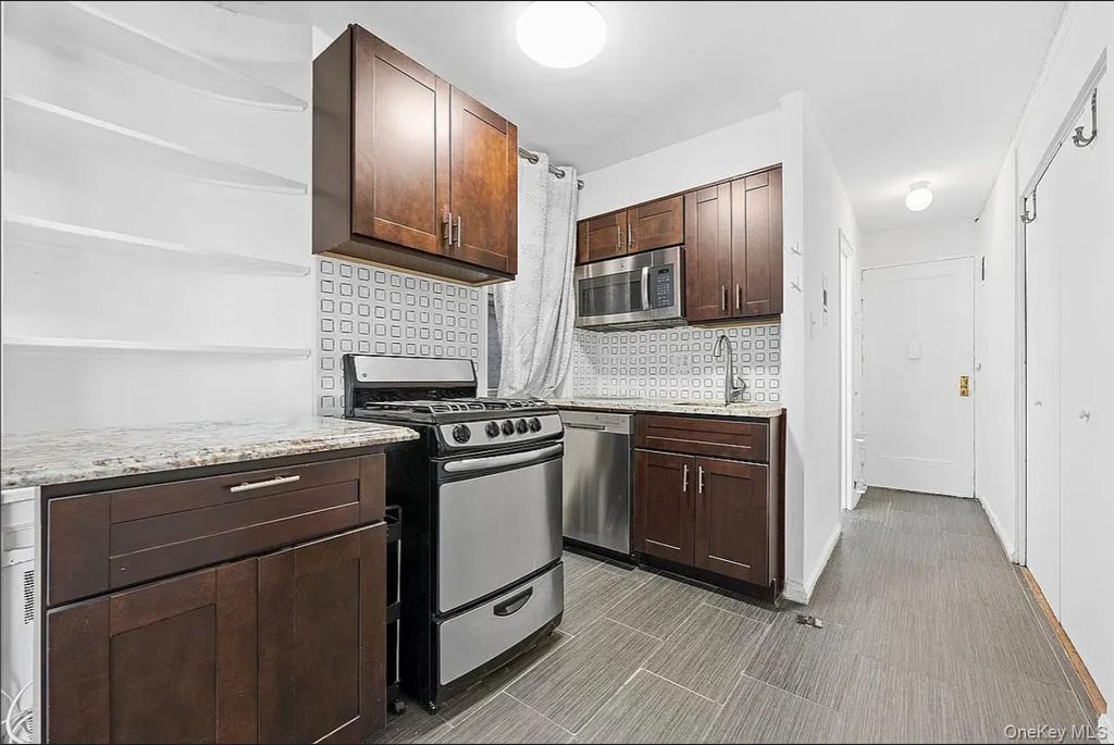 Photo of 311 E 25th Street #5G, New York (Manhattan), NY 10010 (MLS # 953000)