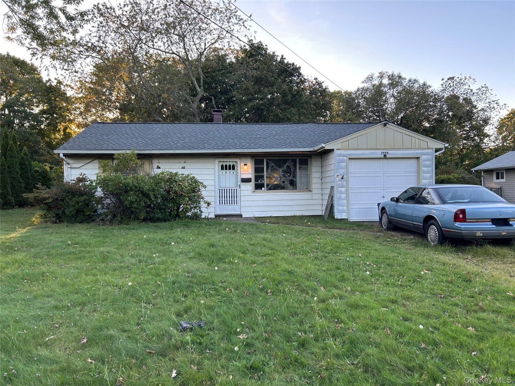 Photo of 1056 Bay Shore Avenue, Bay Shore, NY 11706 (MLS # 1063670)