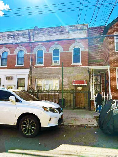 8822 85th Street Woodhaven NY 11421