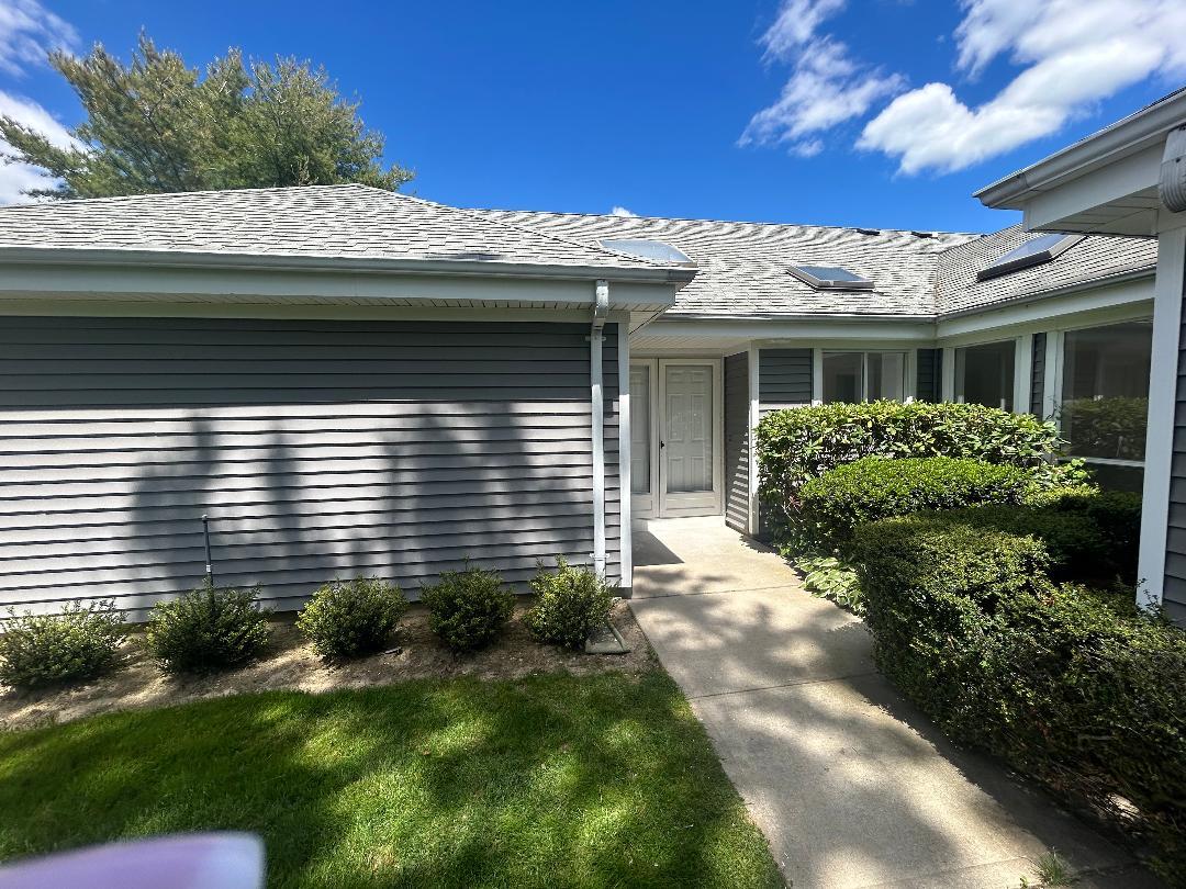 295 W Midland Pond Court, Moriches, New York image 6