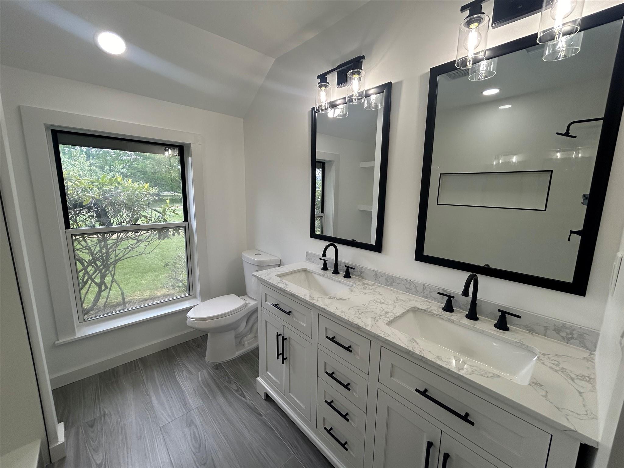 295 W Midland Pond Court, Moriches, New York image 22