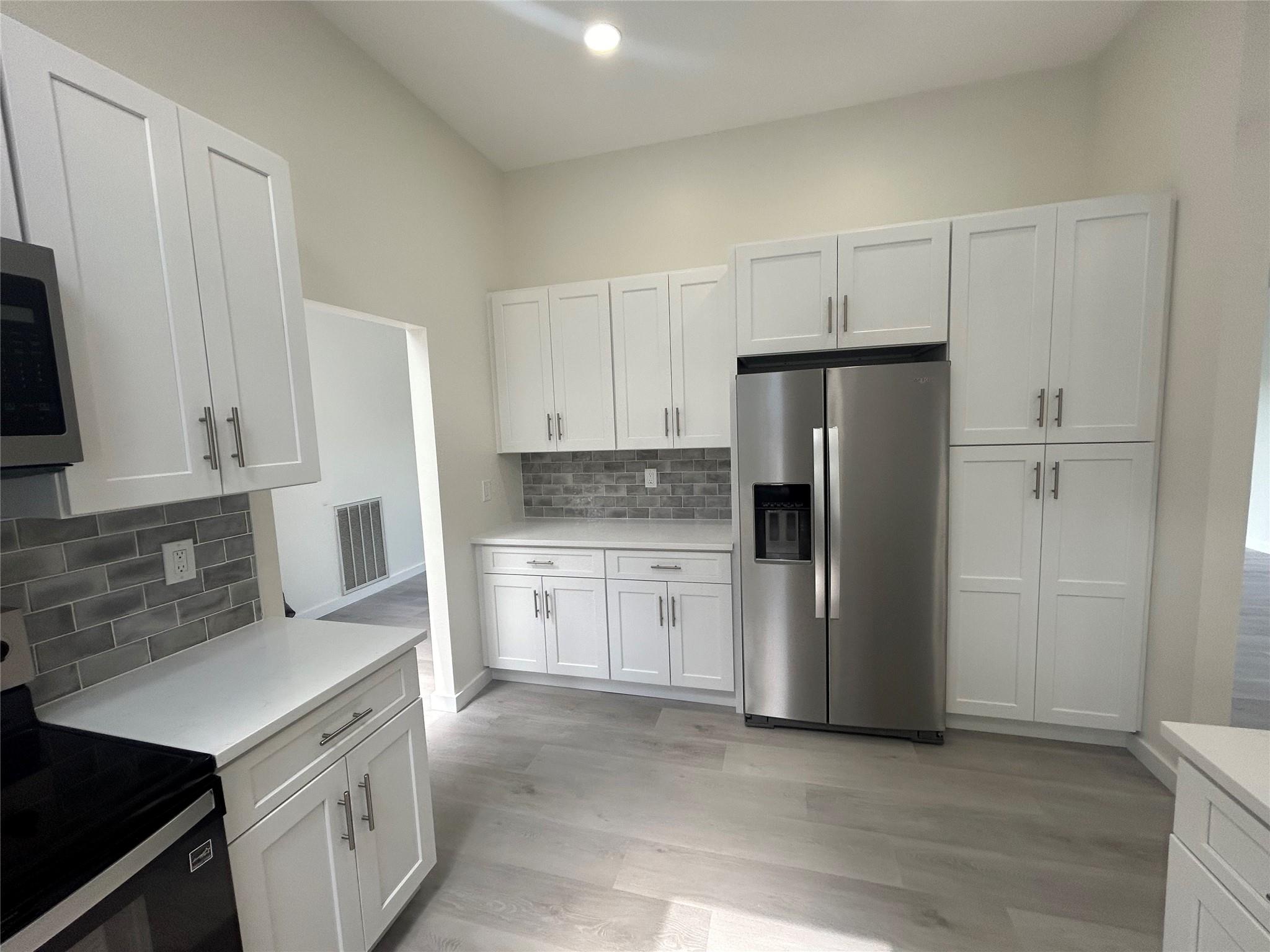 295 W Midland Pond Court, Moriches, New York image 10