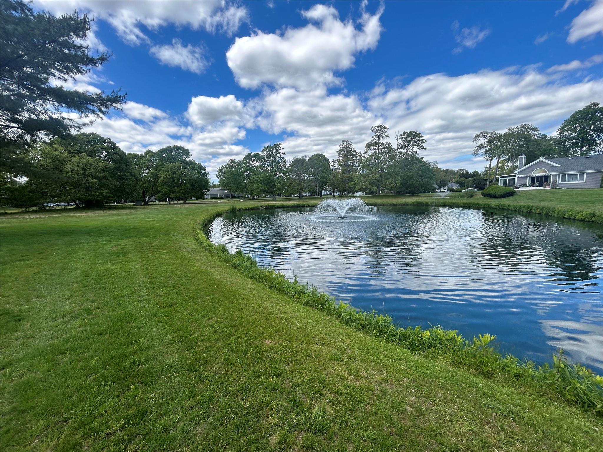 295 W Midland Pond Court, Moriches, New York image 4