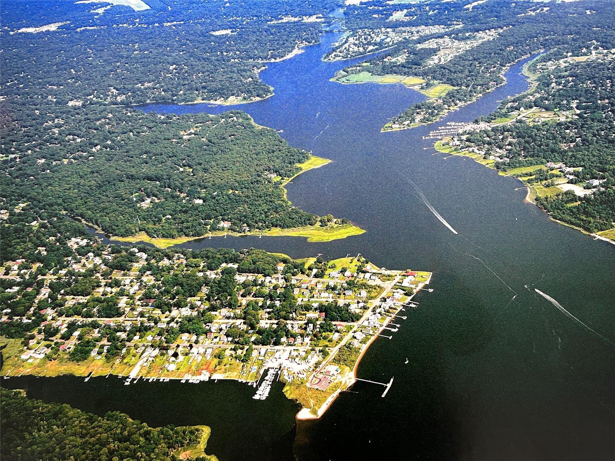 295 W Midland Pond Court, Moriches, New York image 35