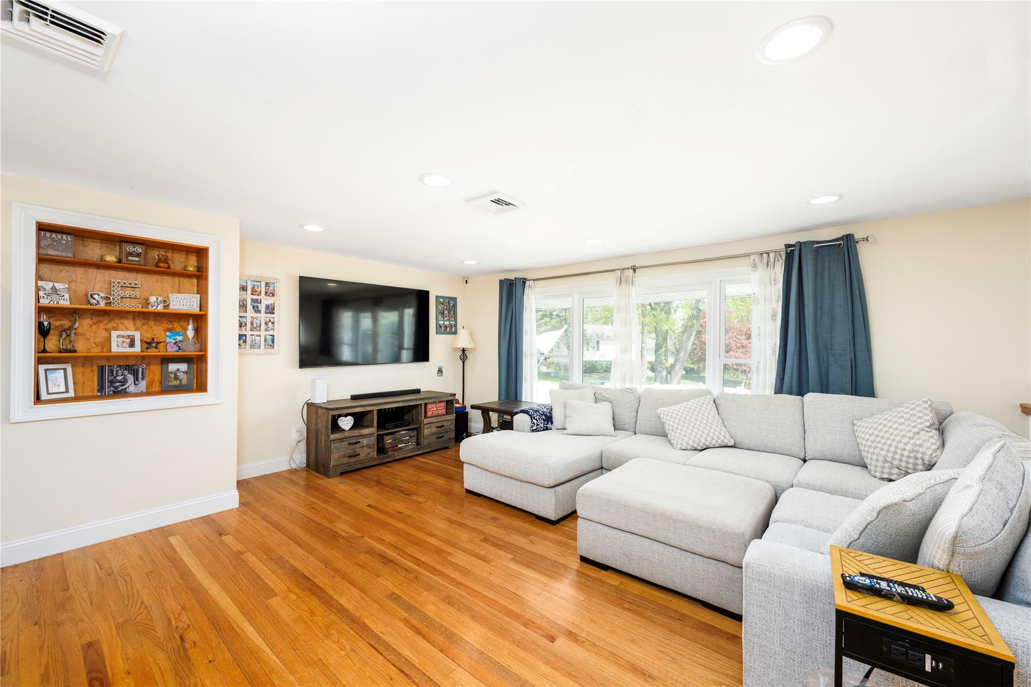 18 Congressional Drive, Newburgh, New York image 8