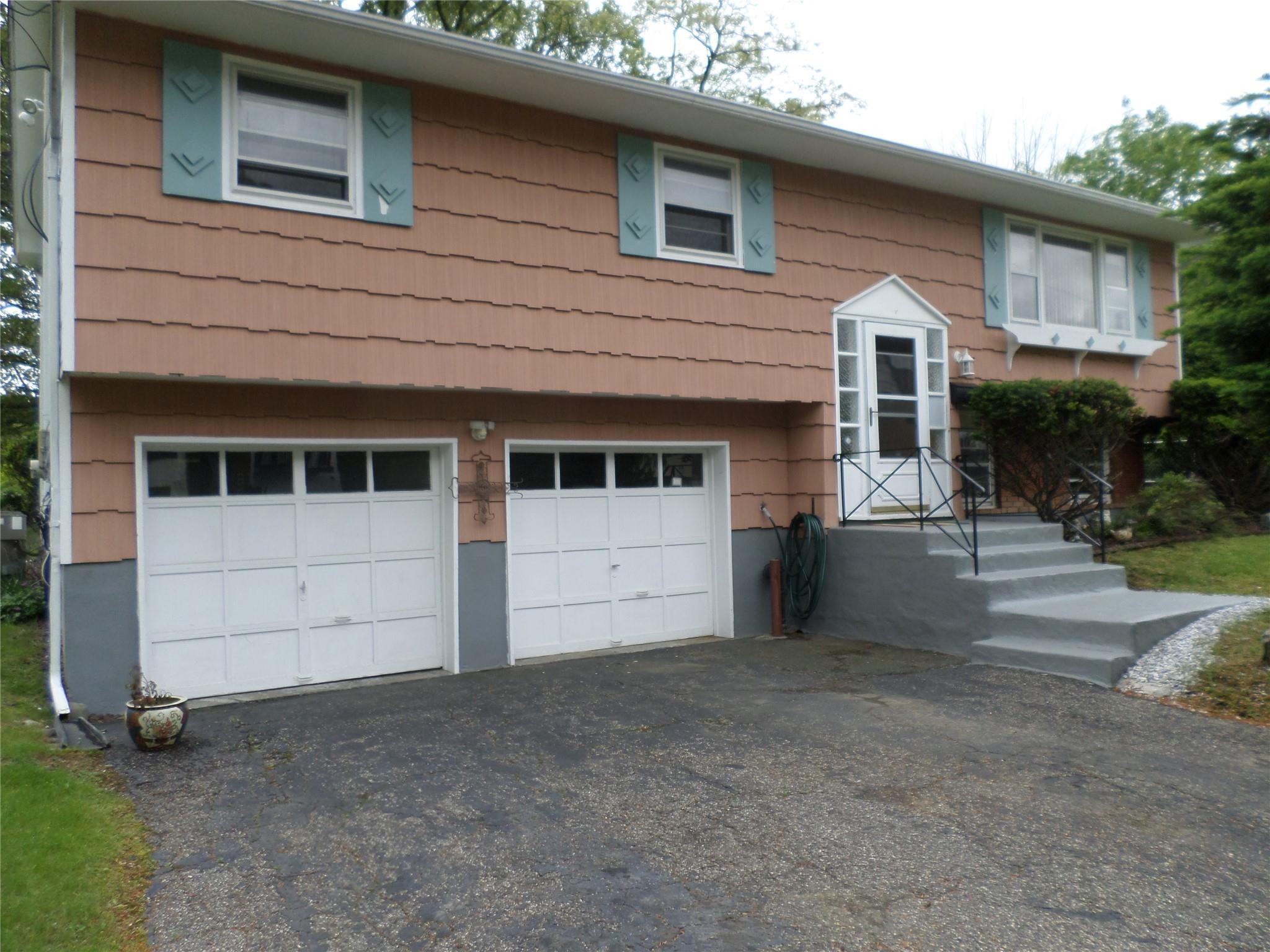 17 Johanna Lane, Monsey, New York image 31