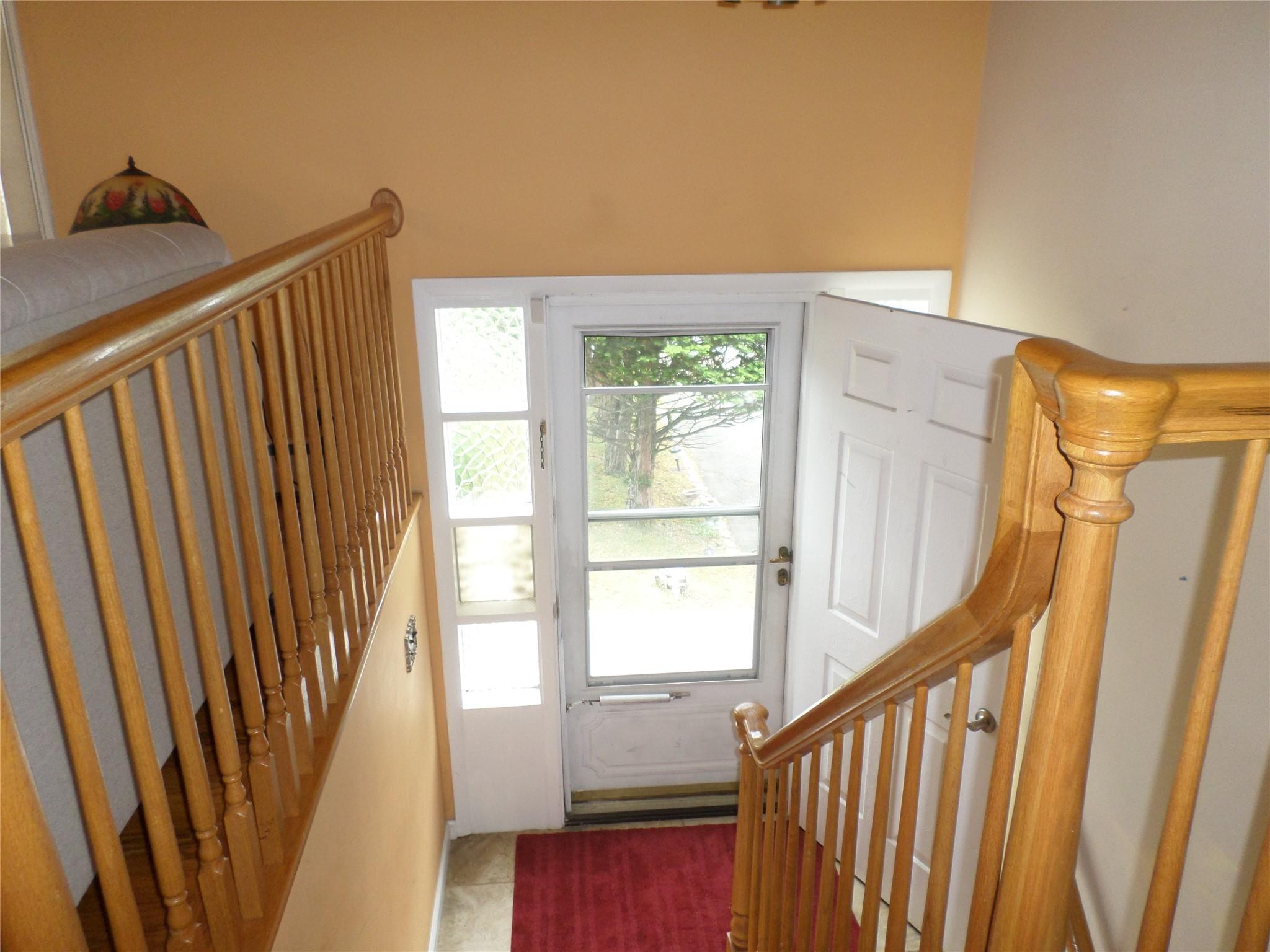 17 Johanna Lane, Monsey, New York image 2