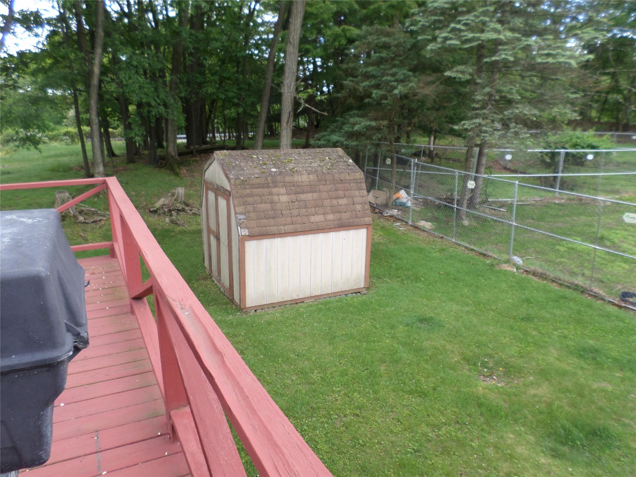 17 Johanna Lane, Monsey, New York image 24