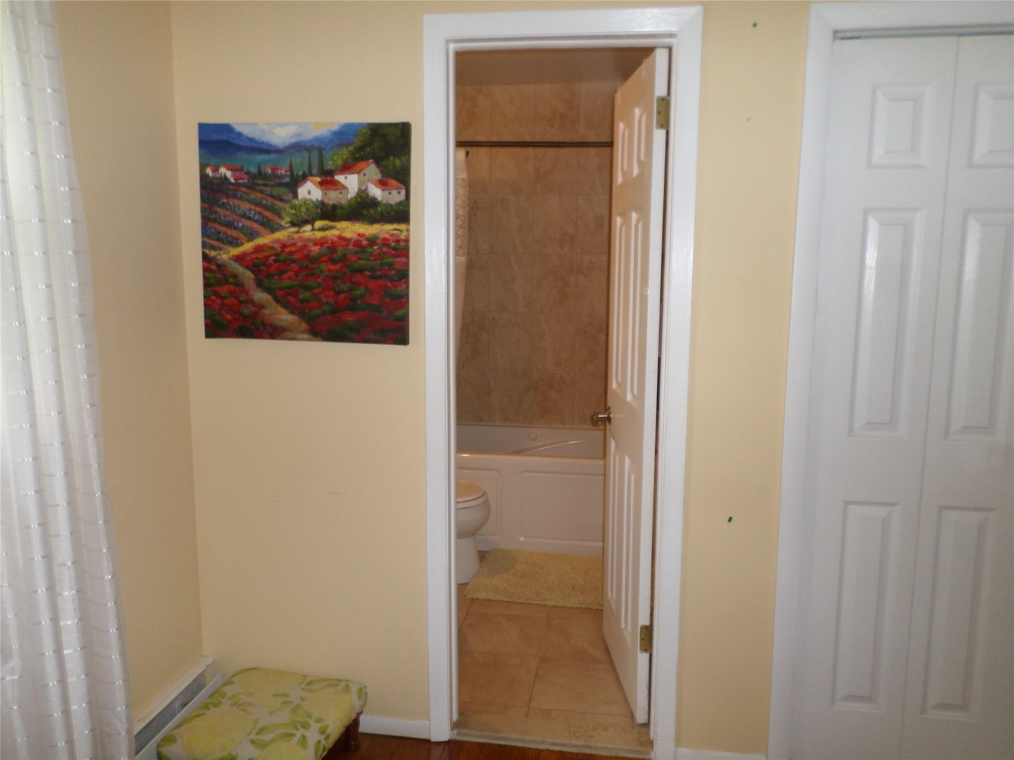17 Johanna Lane, Monsey, New York image 14
