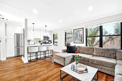 Homes For Sale - 108 Richbell Road #UNIT C4<br/> Mamaroneck, NY 10543