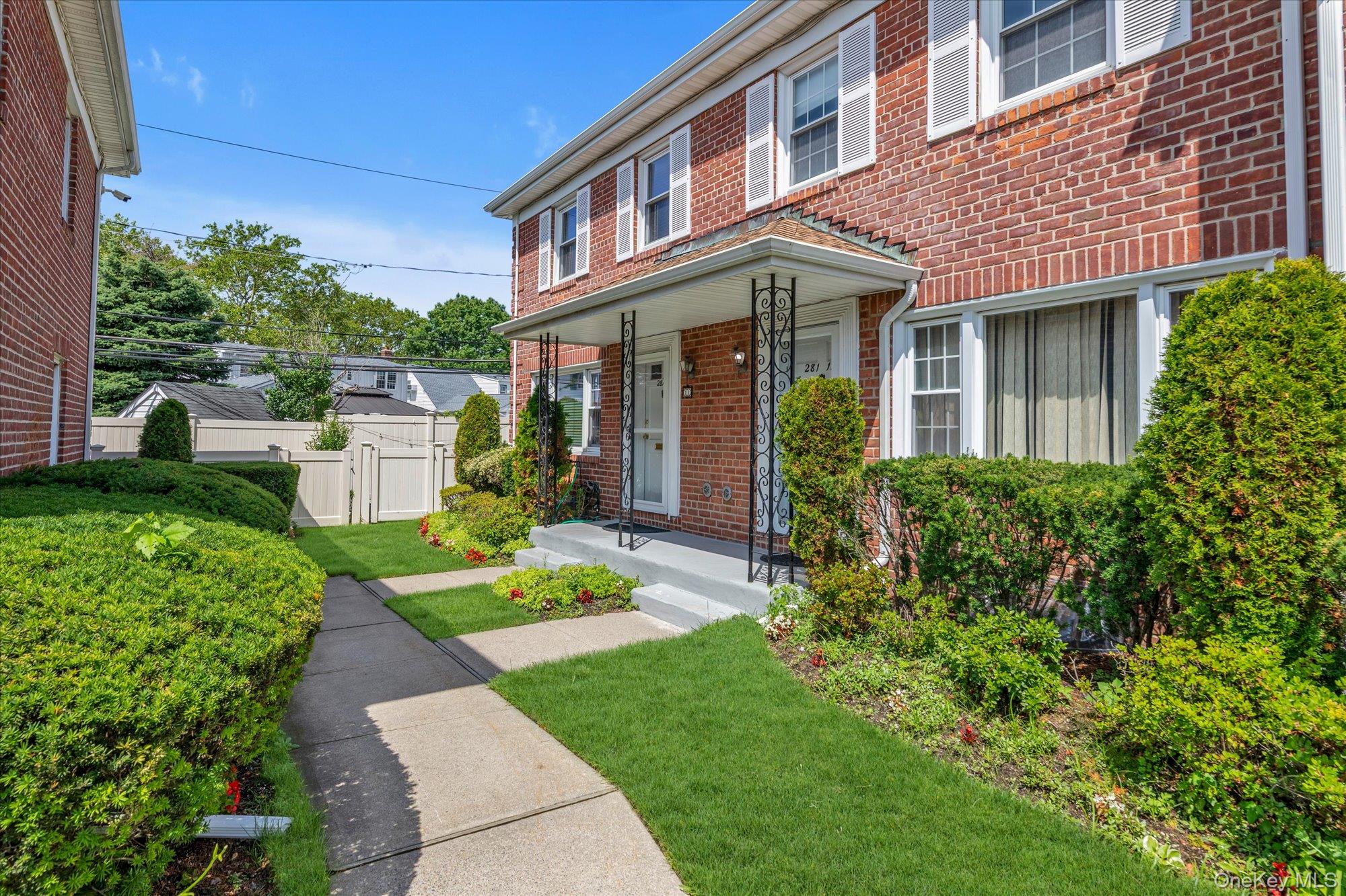 Photo 1 of 19 — 281 Wheeler Avenue 12, Valley Stream, NY 11580