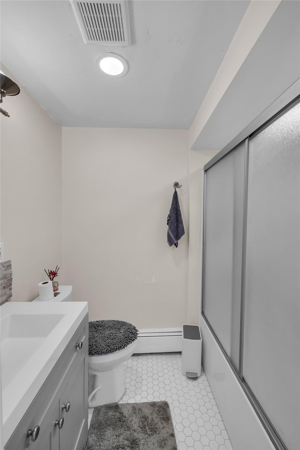 756 Bohemia Parkway, Sayville, New York image 19
