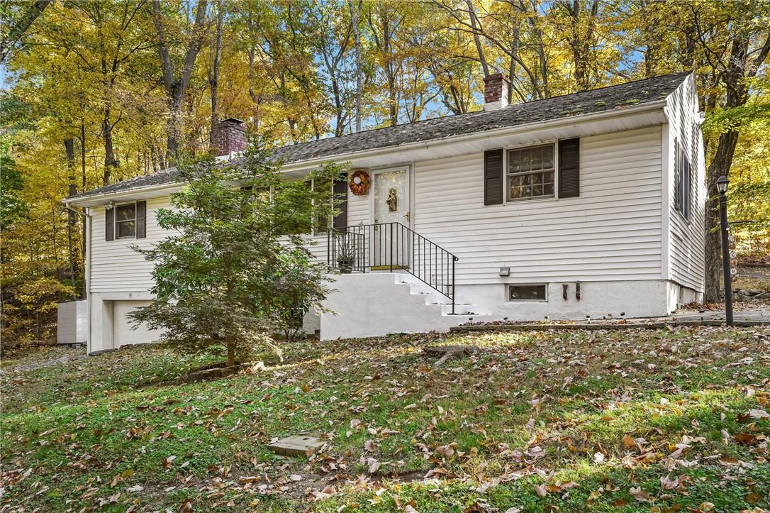 22 Adams Court, Carmel, New York image 2