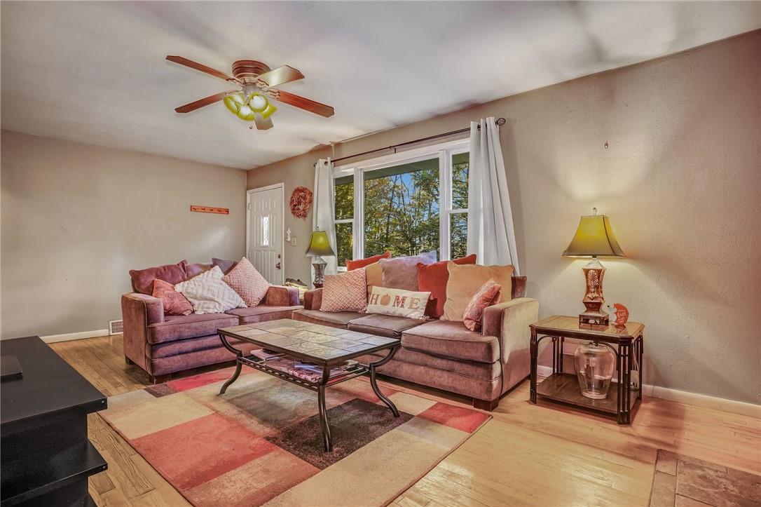 22 Adams Court, Carmel, New York image 6