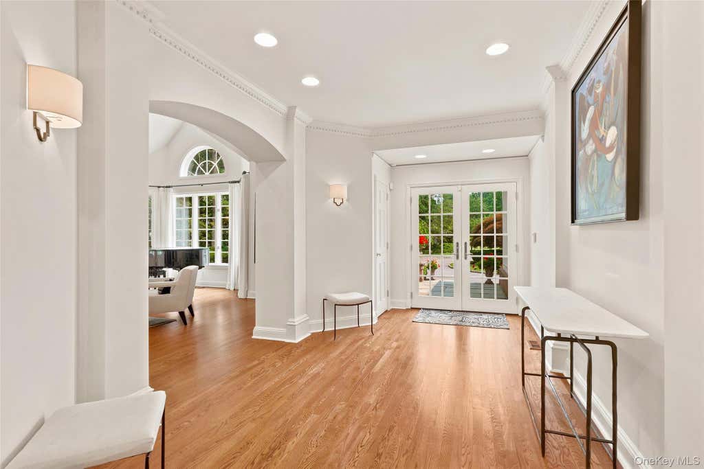 Photo of 16 Hampton Road, Purchase, NY 10577 (MLS # 1037997)