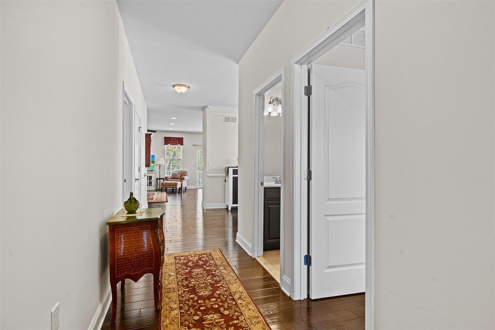 13 Sage Court, Middletown, New York image 3