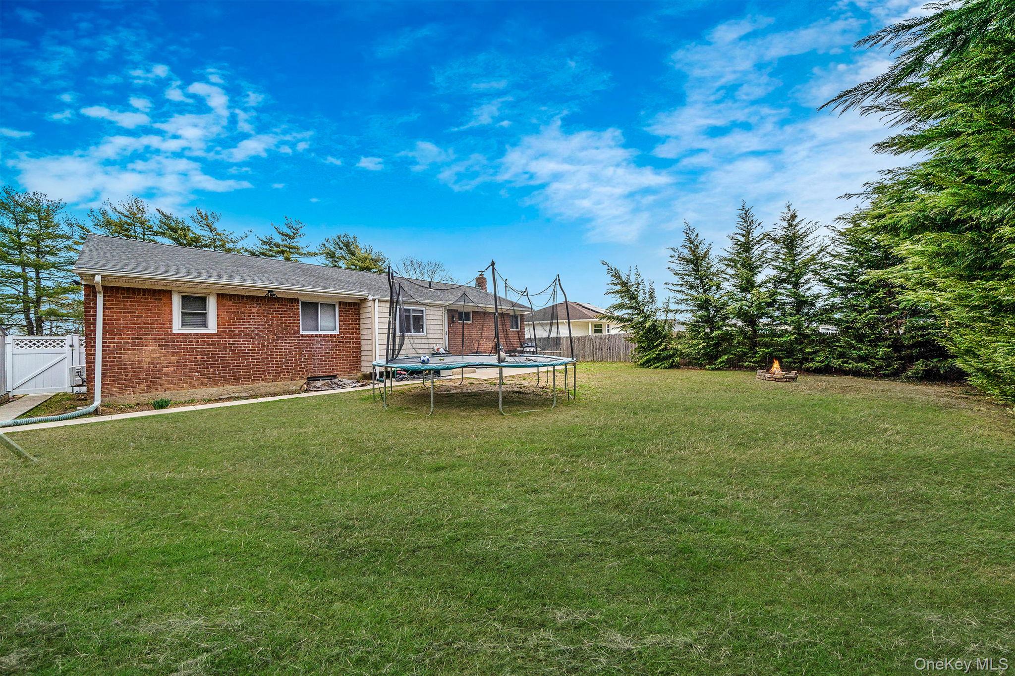 14 Burlington Avenue 2015