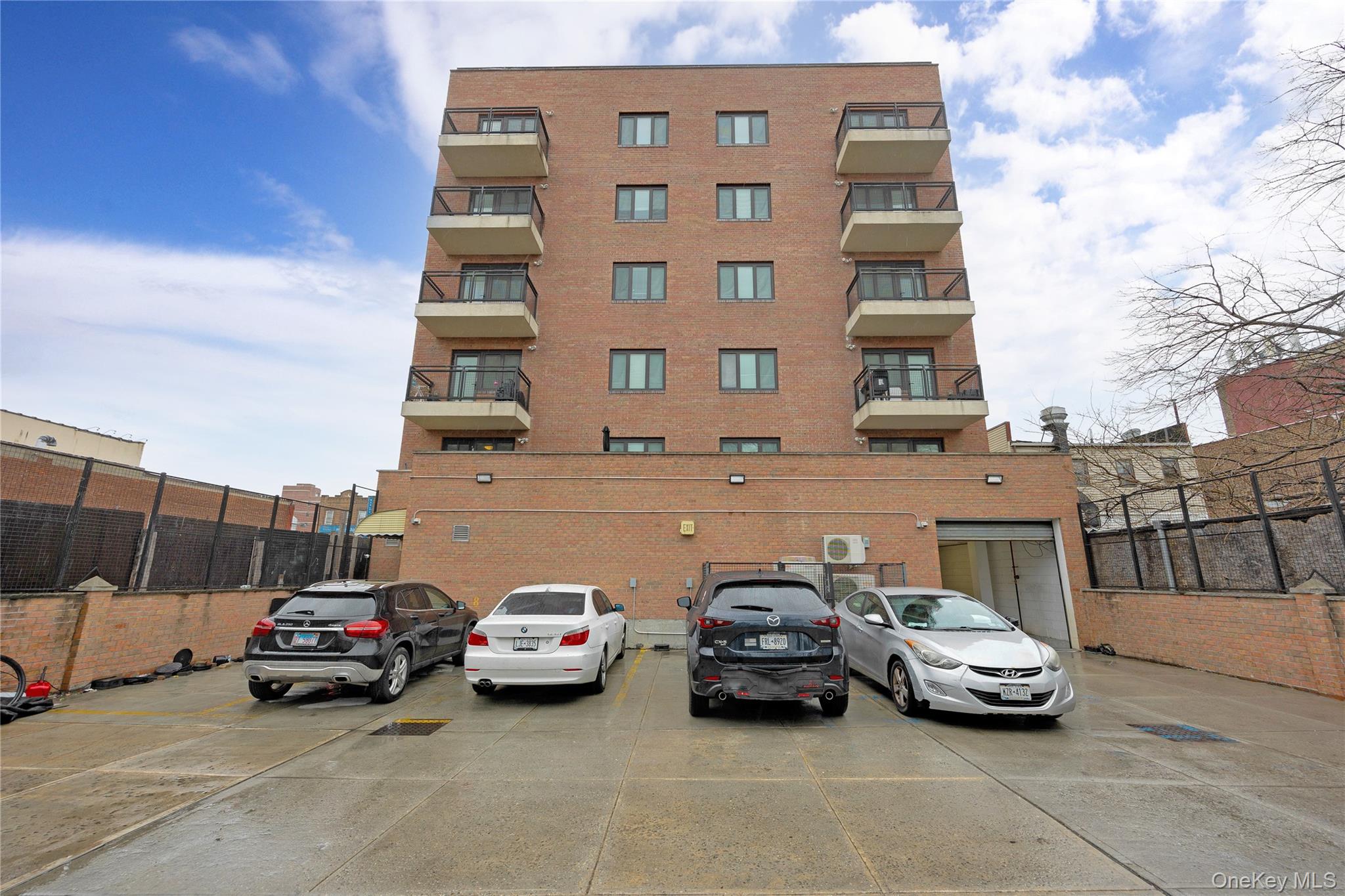 172-18 Jamaica Avenue