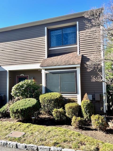 92 N Casper Court, Port Chester, New York image 2