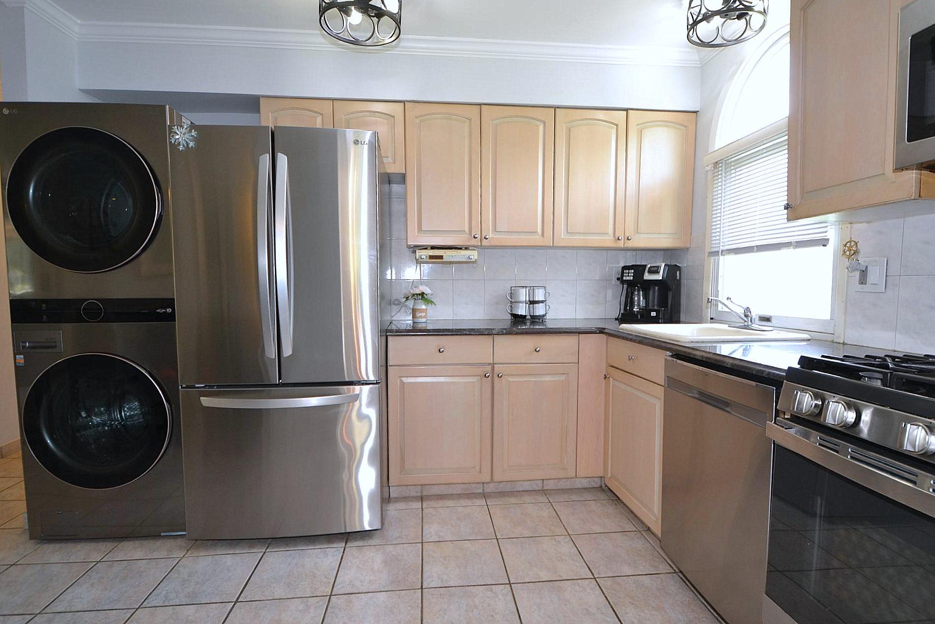 21 Northern Boulevard, Shirley, New York image 3