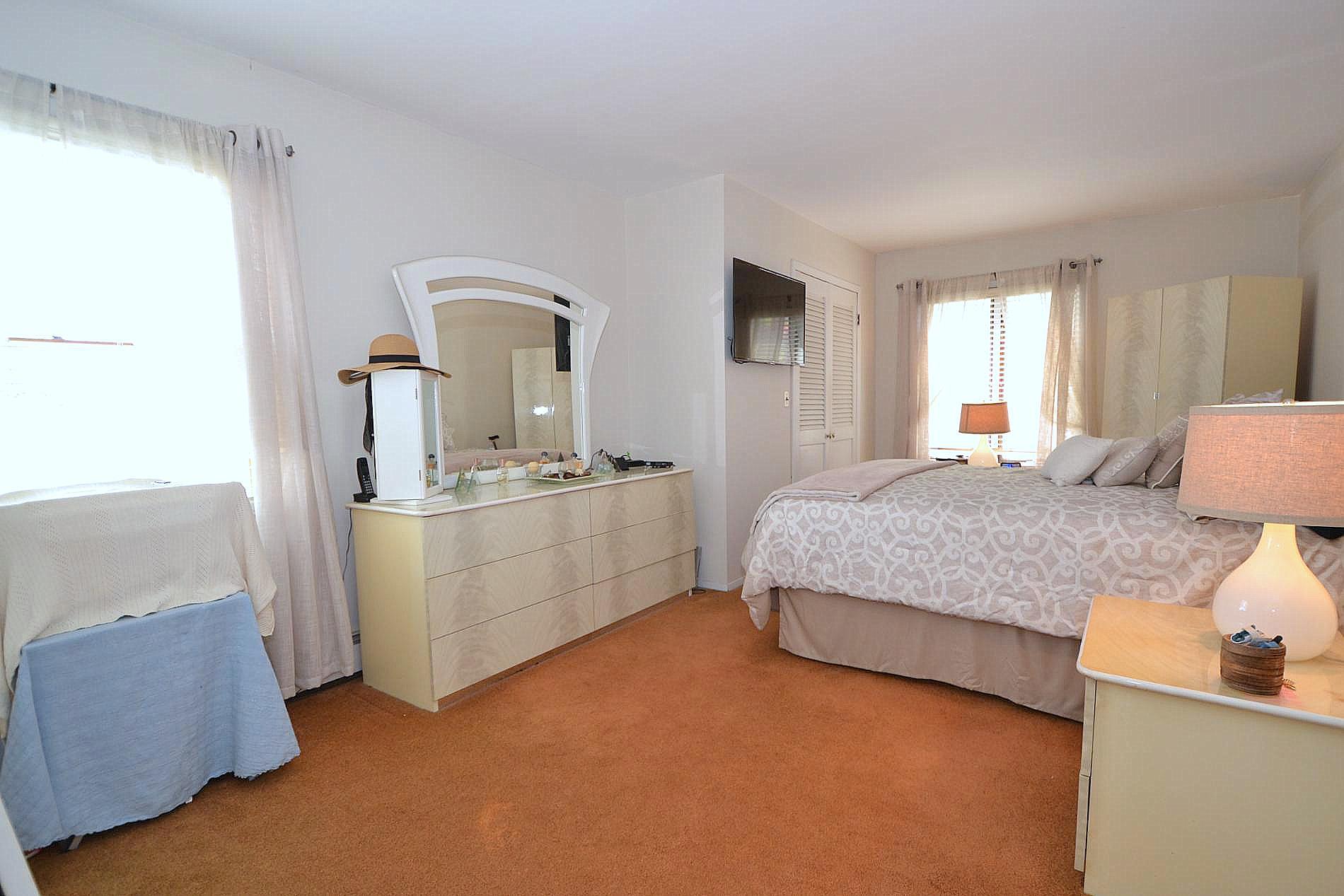 21 Northern Boulevard, Shirley, New York image 15