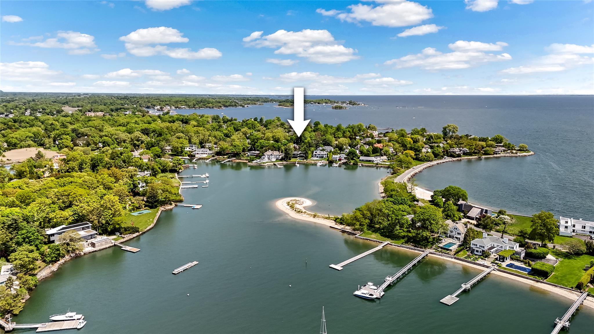 1064 Bay Head Drive, Mamaroneck, New York image 37