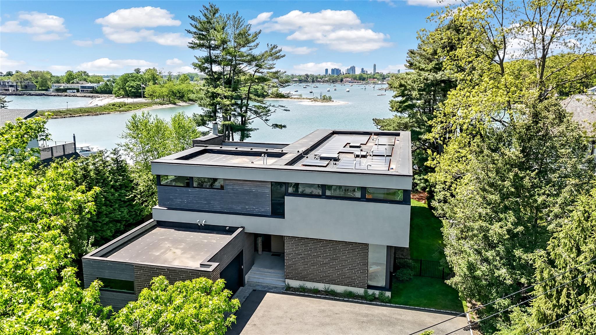 1064 Bay Head Drive, Mamaroneck, New York image 34