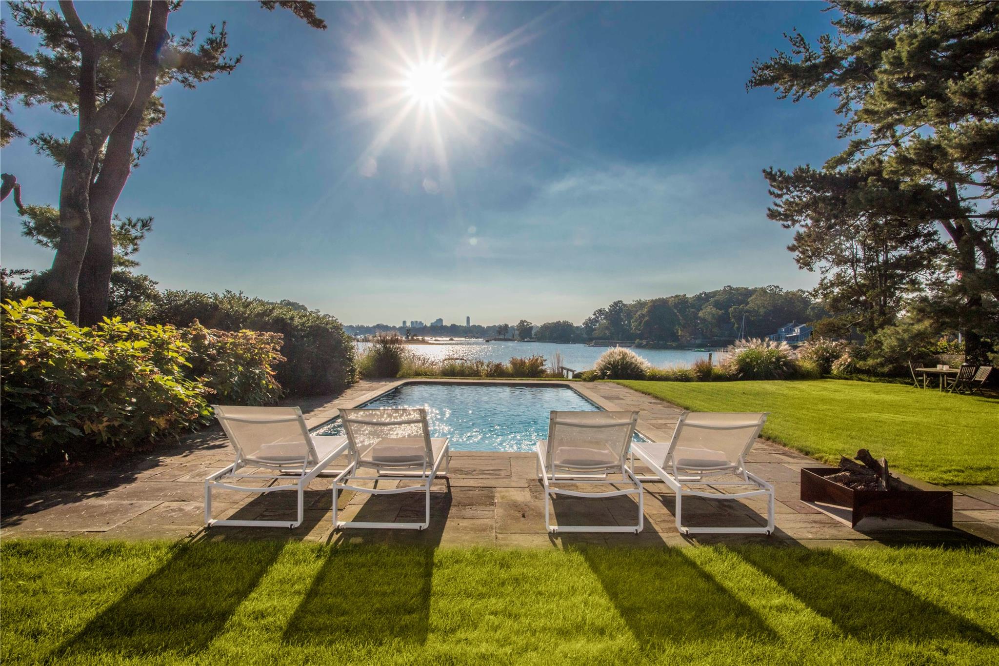 1064 Bay Head Drive, Mamaroneck, New York image 38