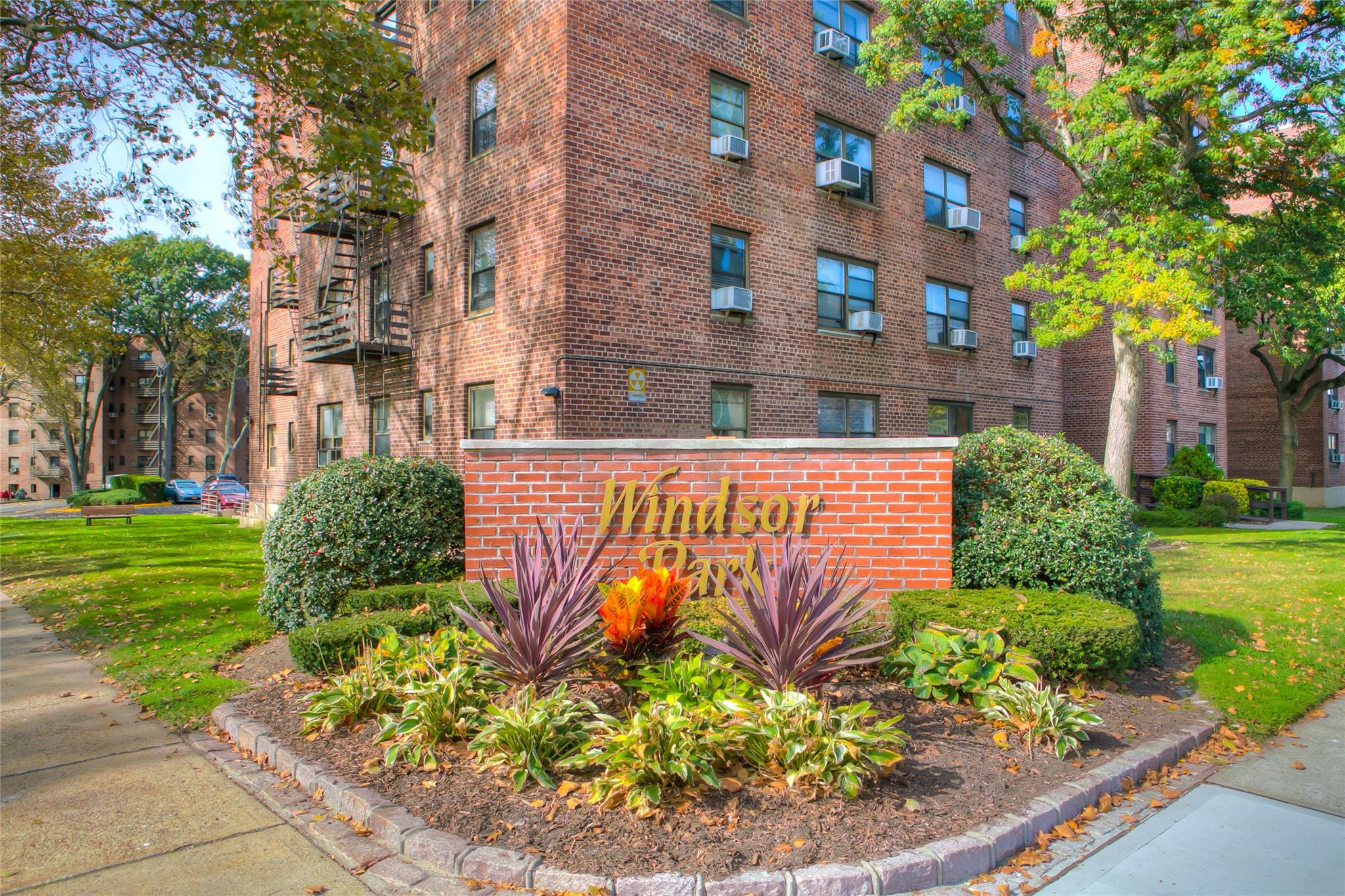 73-11 Bell Boulevard #3D, Bayside, New York image 1