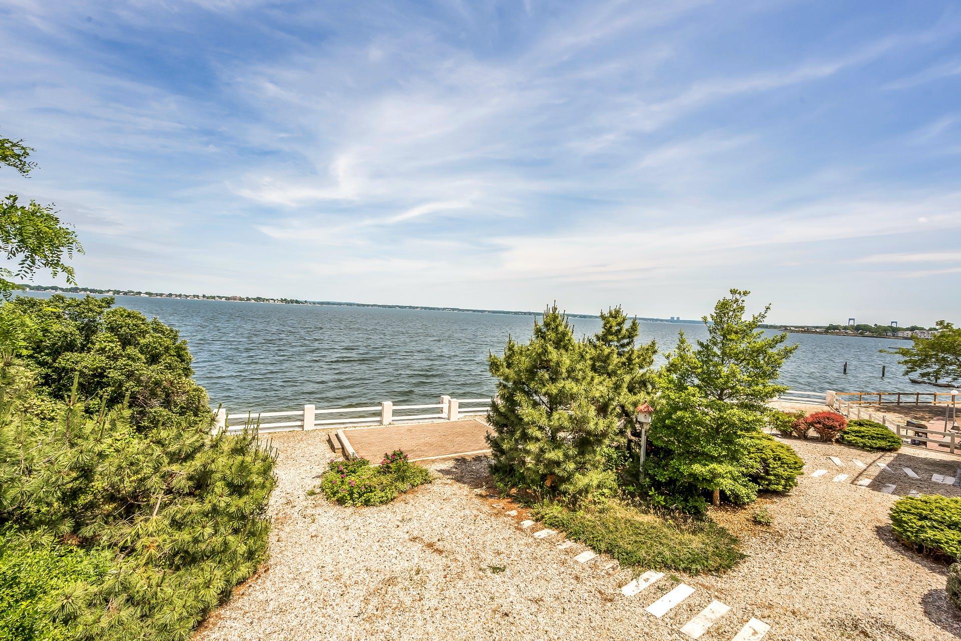 Property for Sale at Shore Drive 4F, Bronx, New York - Bedrooms: 2 
Bathrooms: 2 
Rooms: 5  - $550,000