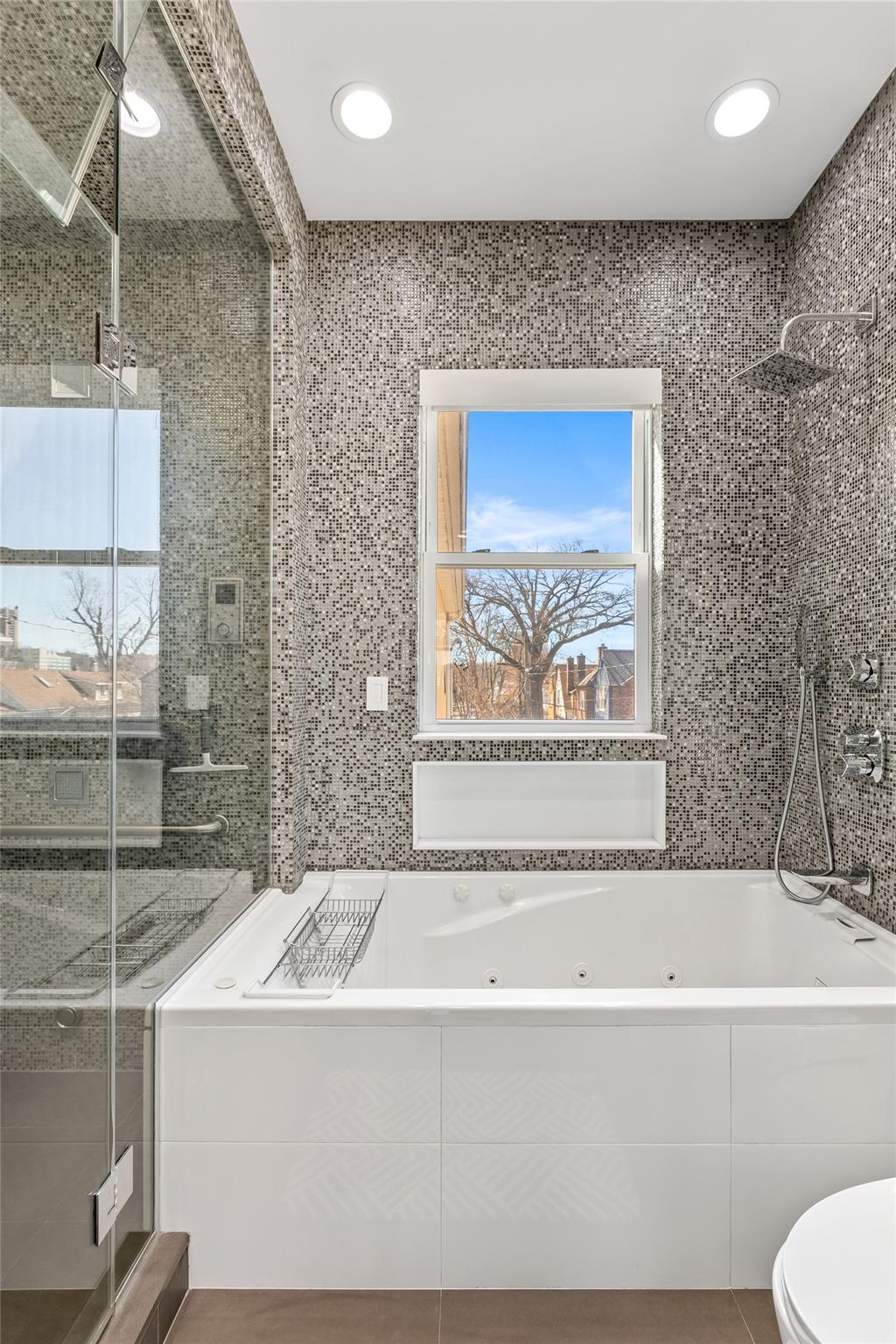 333 W 262nd Street, Bronx, New York image 8