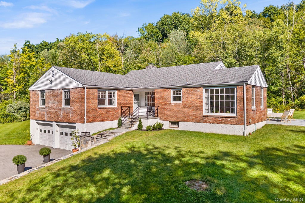 Photo of 14 Lake Road, Katonah, NY 10536 (MLS # 1048581)