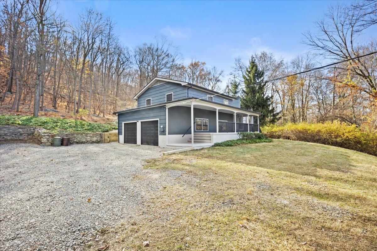 6 Deer Lane, Hopewell Junction, New York image 3